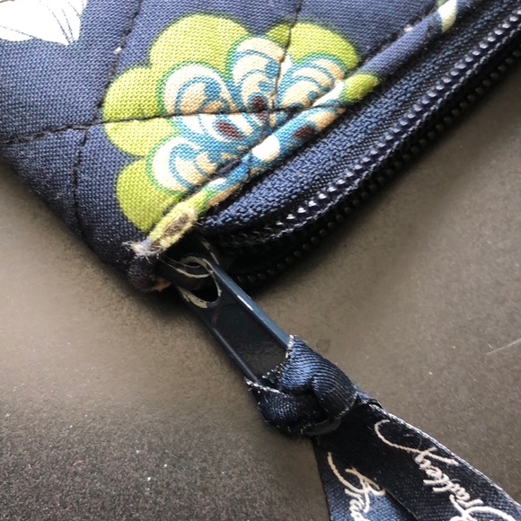 Vera Bradley wallet - Picture 3 of 6